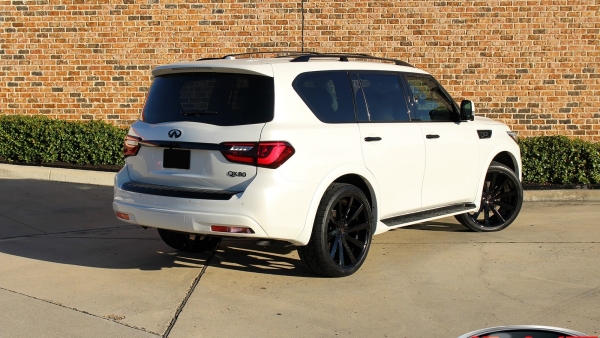 2020 White Chrome Delete Infiniti QX80