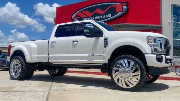 2022 White Ford F350 Dually