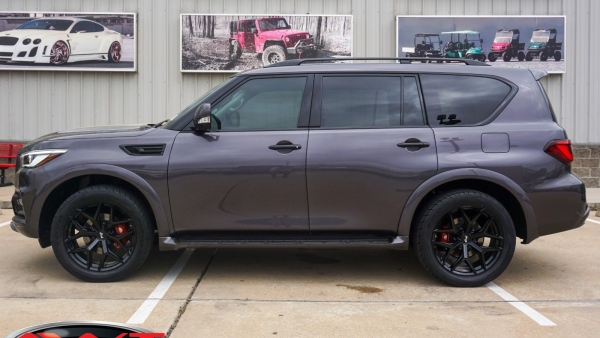 Anthracite Gray 2024 Infiniti QX80