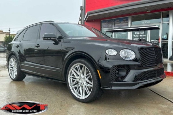 Black 2023 Bentley Bentayga