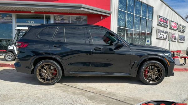 Black BMW X5 M Competition