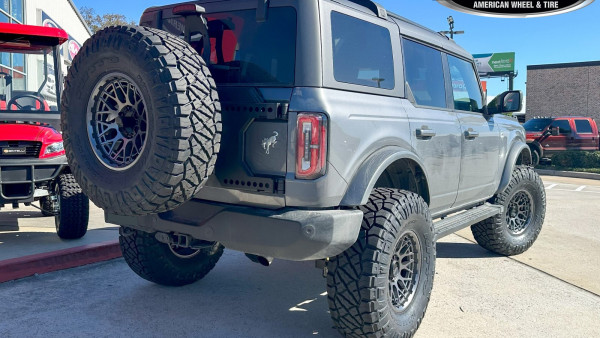 Gray 2023 Ford Bronco