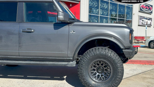 Gray 2023 Ford Bronco