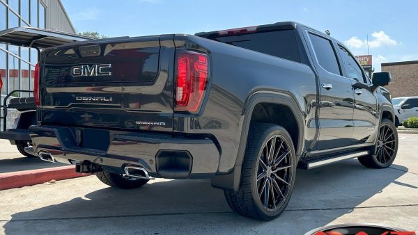 Gray 2023 GMC Sierra 1500 Denali Ultimate