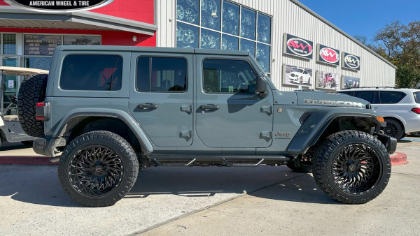 Gray Jeep Wrangler Unlimited JL