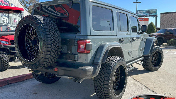 Gray Jeep Wrangler Unlimited JL