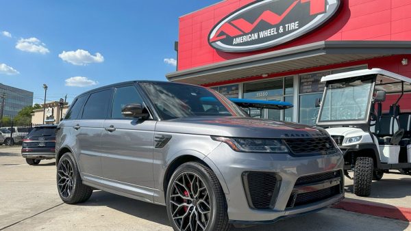 Gray Land Rover Range Rover Sport SVR