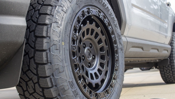 Iconic Silver 2021 Ford Bronco Sport