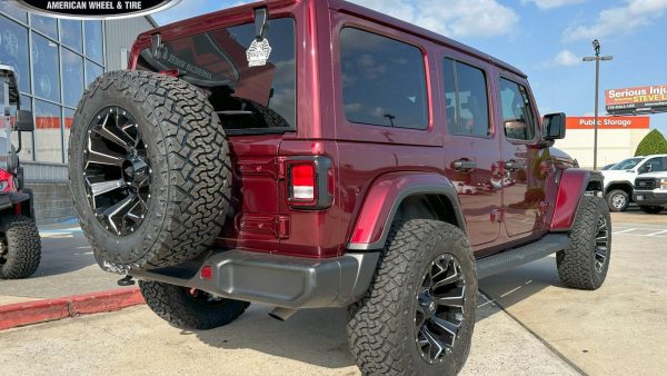 Maroon Jeep Wrangler Unlimited JL