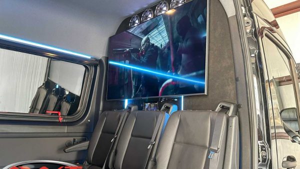 Mercedes Sprinter Audio / Video System