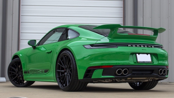 Python Green 2021 Porsche 911 Turbo