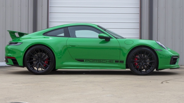 Python Green 2021 Porsche 911 Turbo