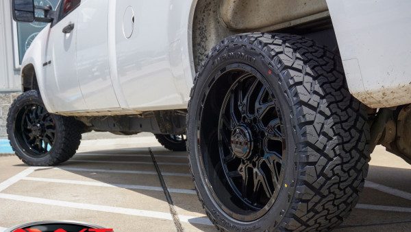 White 2012 GMC Sierra 2500