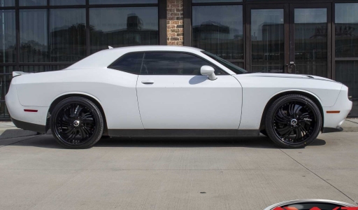 White 2015 Dodge Challenger