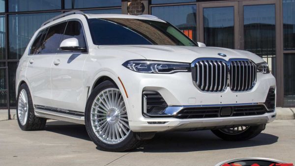 White 2022 BMW X7