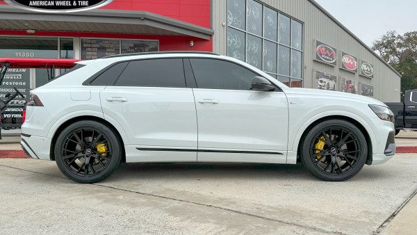 White 2023 Audi Q8