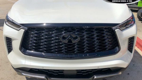 White 2023 Infiniti QX60