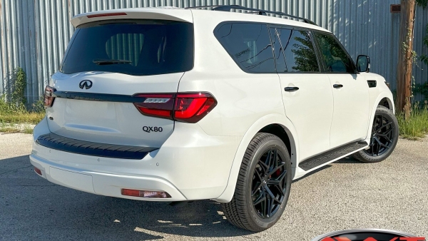 White 2023 Infiniti QX60