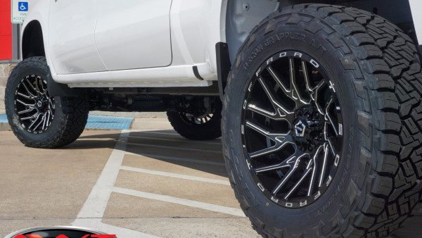 White 2024 Chevrolet Silverado 1500