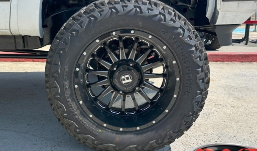 White Chevrolet Tahoe OBS